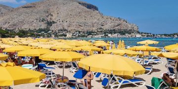 Spiaggia attrezzata di Mondello