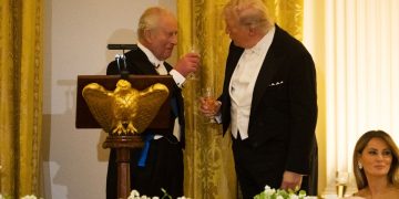 Trump sull'Iran alla cena con Re Carlo