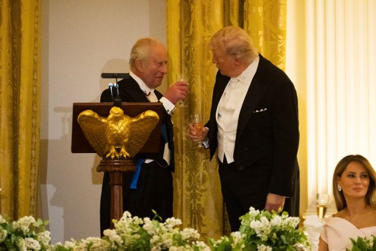 Trump sull'Iran alla cena con Re Carlo