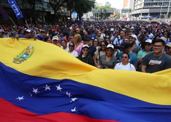 Venezuela, nuovi scontri a Caracas