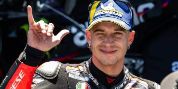 immagine di Bezzecchi al Mugello prima dopo la vittoria