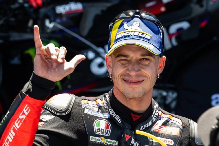 immagine di Bezzecchi al Mugello prima dopo la vittoria