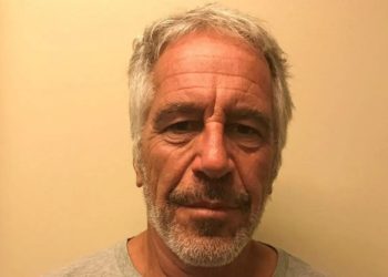 Epstein lasciò un biglietto prima di suicidarsi