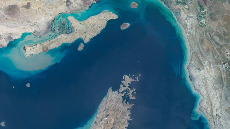 Iran impone pedaggio Stretto Hormuz _account X (@MarioNawfal).jpg