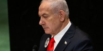 Israele: salta l'udienza di Netanyahu