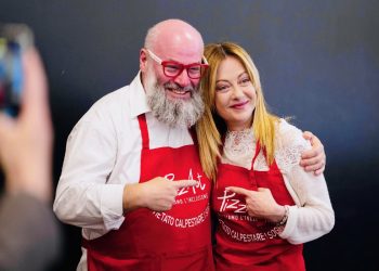 La presidente del Consiglio Giorgia Meloni si è fermata oggi a pranzo con i ragazzi di PizzAut