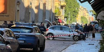L'auto che ha travolto i passanti a Modena