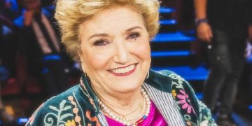 Un'immagine di Mara Maionchi sorridente presa dal suo account Instagram