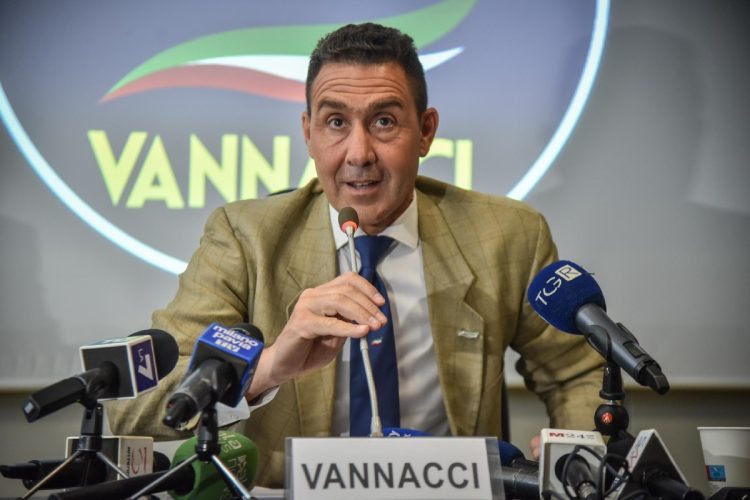Roberto Vannacci commenta i risultati elettorali a Vigevano