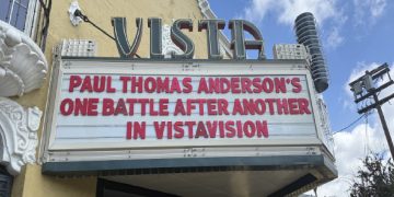 Un cinema che proietta una Battaglia dopo l'altra