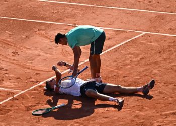Mensik sta male per il caldo al Roland Garros