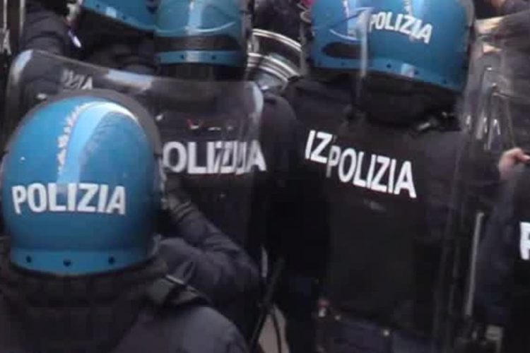 Gli agenti di polizia potranno usare l'IA solo in alcune circostanze