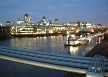 Il fiume Tamigi a Londra