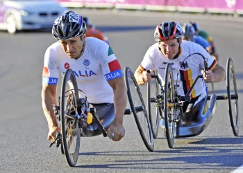 L'atleta paralimpico italiano Alessandro "Alex" Zanardi in gara ai Giochi paralimpici di Londra 2012