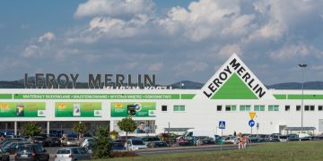 2015 Hipermarket Leroy Merlin w Kłodzku.JPG