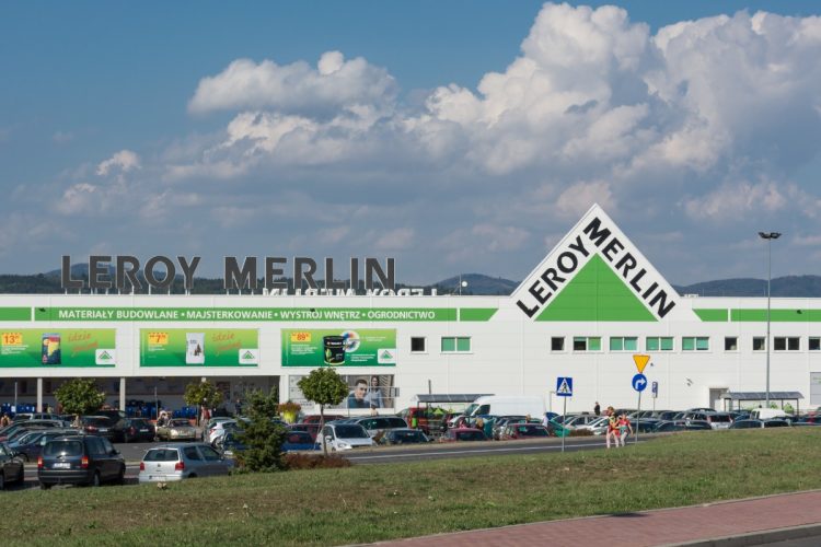2015 Hipermarket Leroy Merlin w Kłodzku.JPG