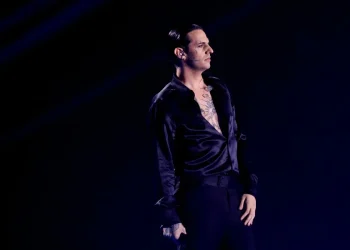 Achille Lauro sul palco. Conquista lo Stadio Olimpico di Roma con 60mila spettatori
