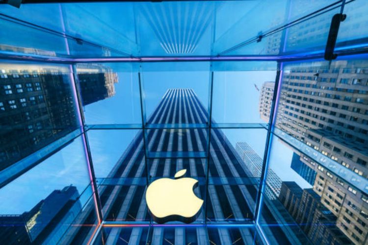 Apple aumenta i prezzi di MacBook e iPad: l'AI spinge i costi dei chip