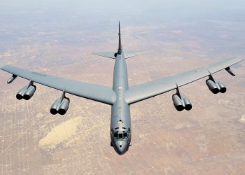 B-52 Stratofortress assigned to the 307th Bomb Wing (cropped).jpg