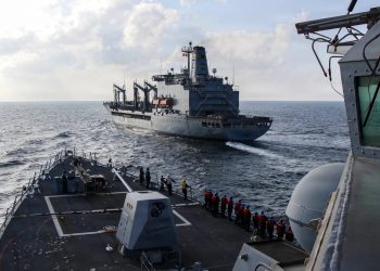 Attacchi iraniani nello Stretto di Hormuz, rischio per l'accordo .jpg