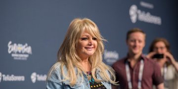 Bonnie Tyler esce dal coma, ma è in condizioni gravi - nella foto, Bonnie Tyler