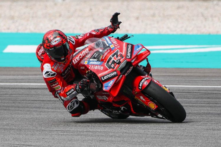Francesco Bagnaia in sella alla sua moto 20 giugno 2026 alanews