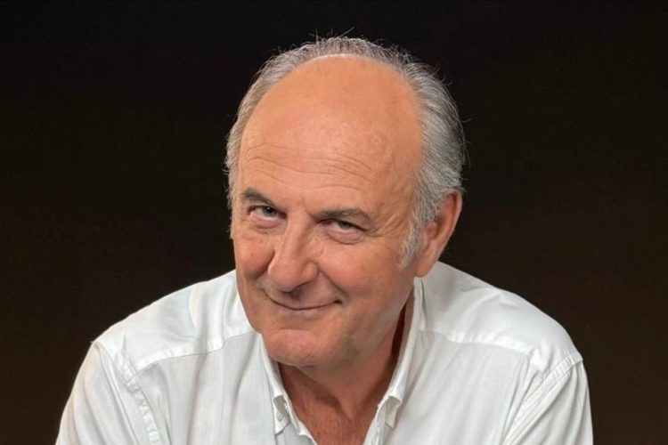 Gerry Scotti riceve la laurea honoris causa: Non si smette mai di essere studenti