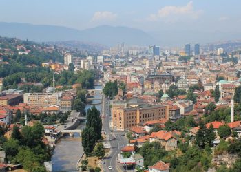 I cecchini del weekend a Sarajevo negli anni '90 - nella foto, Sarajevo
