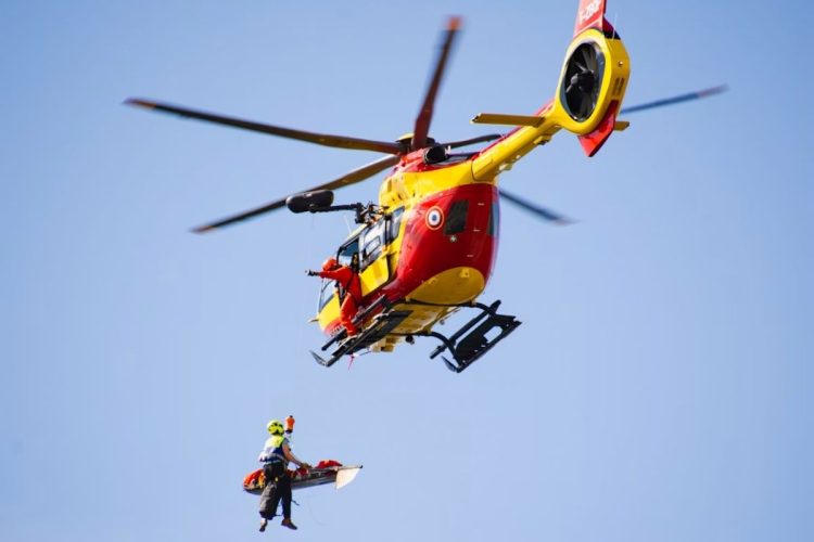 Elisoccorso e uomo appeso. Lazio, escursionista salvata dal soccorso alpino ha perso il sentiero ed è finita in una zona impervia