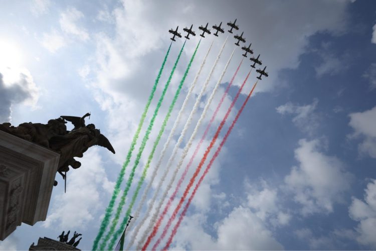 Le Frecce Tricolori sono uno degli elementi caratteristici della Festa della Repubblica