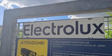 Lo stabilimento Electrolux di Cerreto d'Esi