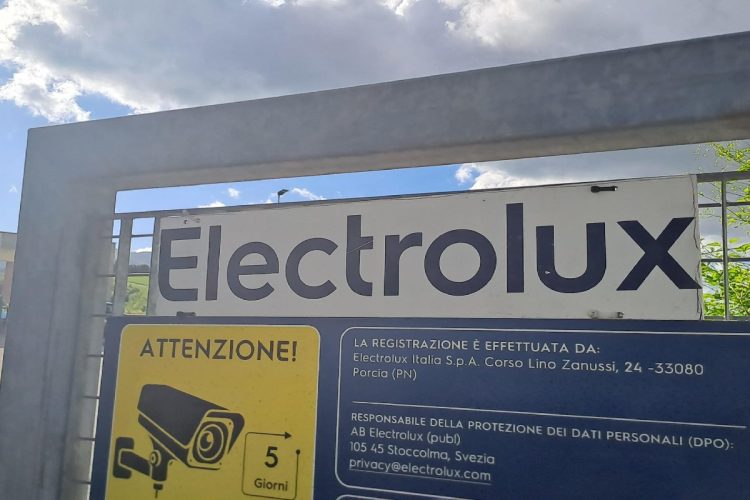 Lo stabilimento Electrolux di Cerreto d'Esi