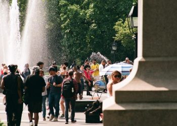 Caldo in strada. Londra, annullato il summit sul caldo estremo... per il troppo caldo