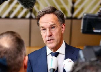 Rutte: "500 aerei Usa decollati da basi italiane". Meloni affermava il contrario solo qualche giorno fa