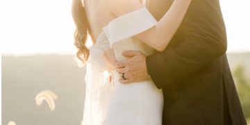 Immagine di due sposi per matrimonio in Toscana
