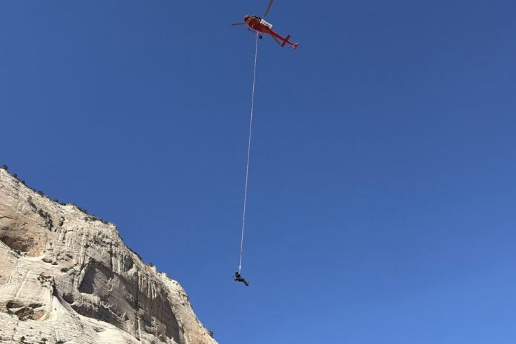 Elisoccorso in montagna. Straniero ferito salvato all’alba a 2.000 metri nel vallone sopra Bardonecchia