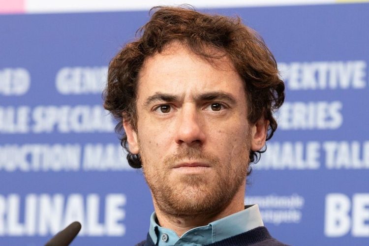 Elio Germano. Netflix non dovrà dare più dati agli attori il Consiglio di Stato respinge il ricorso promosso da Artisti 7607 guidati da Elio Germano
