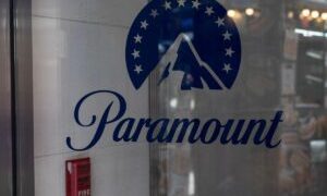 Entrata degli uffici Paramount Times Square in New York in Agosto 20, 2024. Approvata l'acquisizione di Warner Bros da parte di Paramount