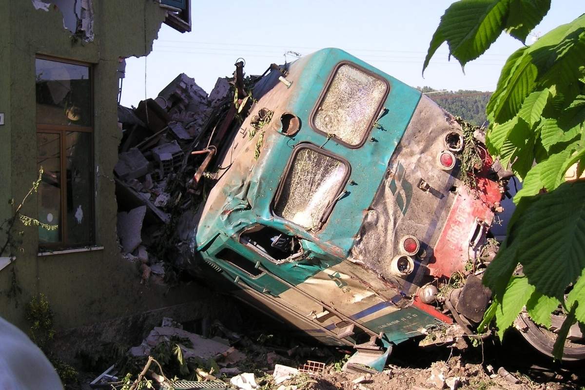 Toscana, treno deraglia nel Fiorentino: nessun ferito. Indagini su lavori in corso sulla linea