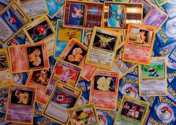 Carte Pokemon. Roma, colpo da record in appartamento: rubata una collezione di carte Pokémon e OnePiece da 200mila euro