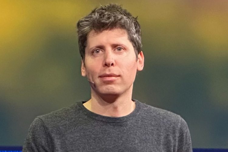 Sam Altman speaking at TED (cropped).jpg