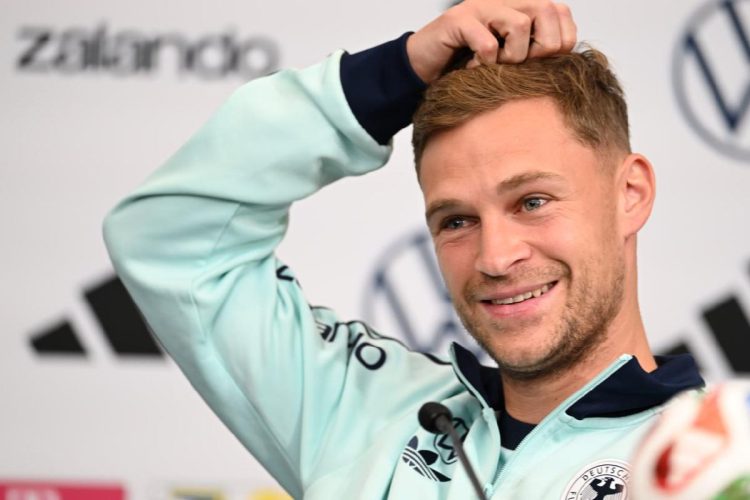 Serpente velenoso in campo - nella foto, Kimmich