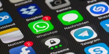Social media, il divieto di Starmer