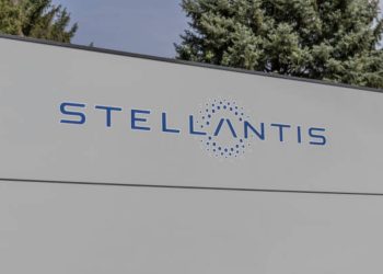 Stellantis, Wayve e Uber insieme per lanciare su scala globale i robotaxi autonomi