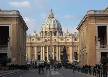 Basilica di San Pietro. Suor Smerilli nominata prefetto del Dicastero per lo Sviluppo umano integrale è la terza donna in Vaticano