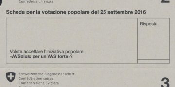 Svizzera, vince il no al referendum - nella foto, delle schede per il voto popolare in Svizzera