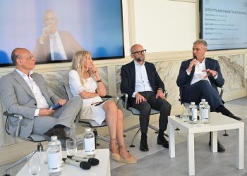 Tavola Rotonda, da sinistra Pietrantonio, Nicotra, Santilli, Mattogno
