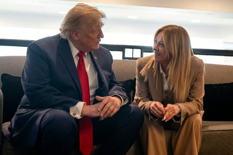 immagine di Trump e Meloni che parlano al G7 23 giugno 2026 alanews