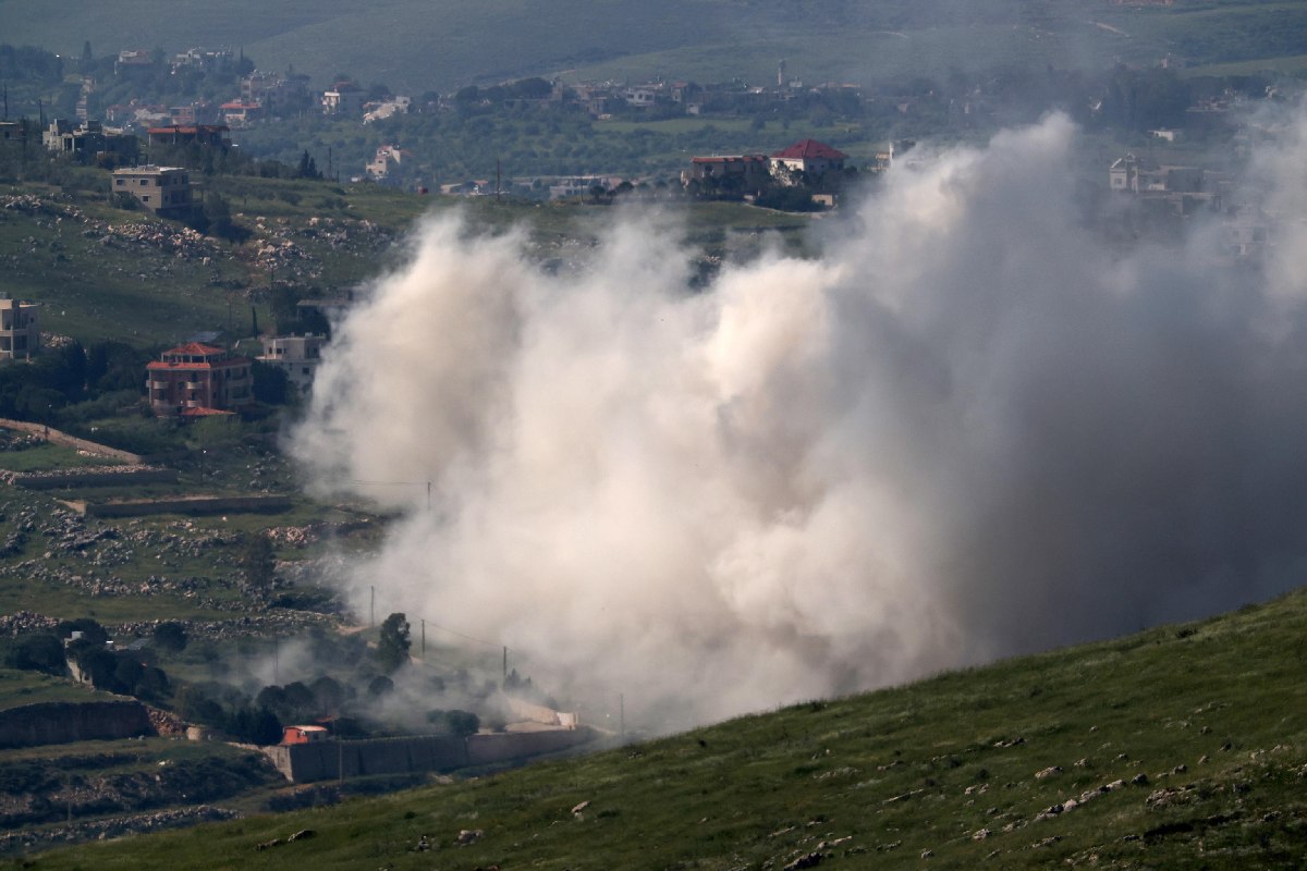 Taybeh, denuncia del parroco: “Aggressioni dei coloni, incendi e spari”