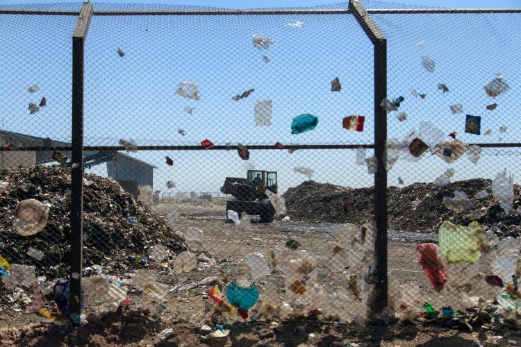 Brescia, smaltimento illegale di rifiuti 24 giugno 2026 alanews